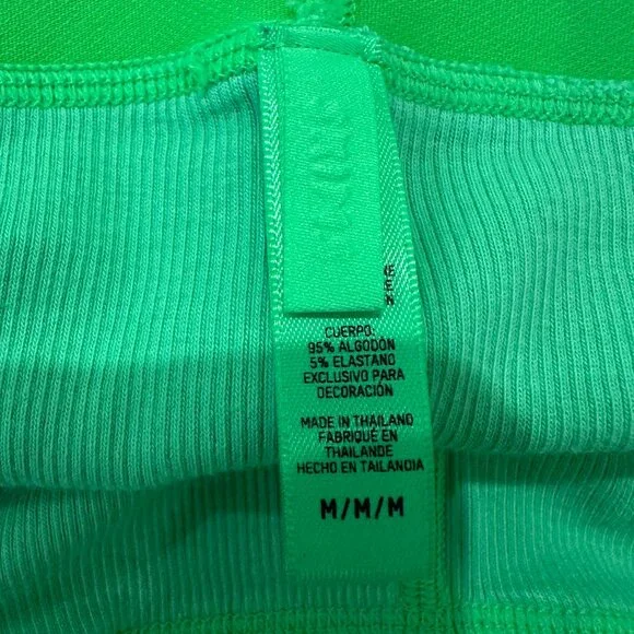 Skims Size M - Picture 2 of 6